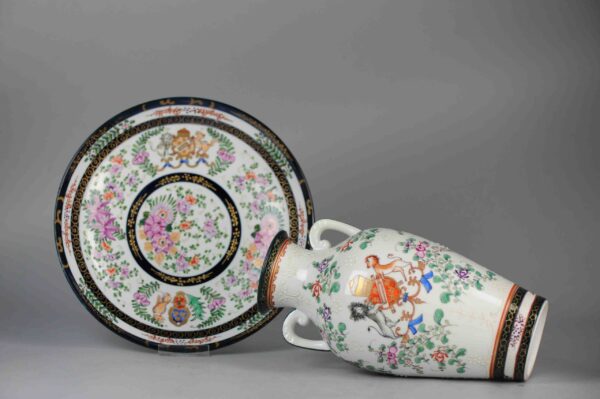 Ca 1900 French Samson Porcelain Armorial Vase