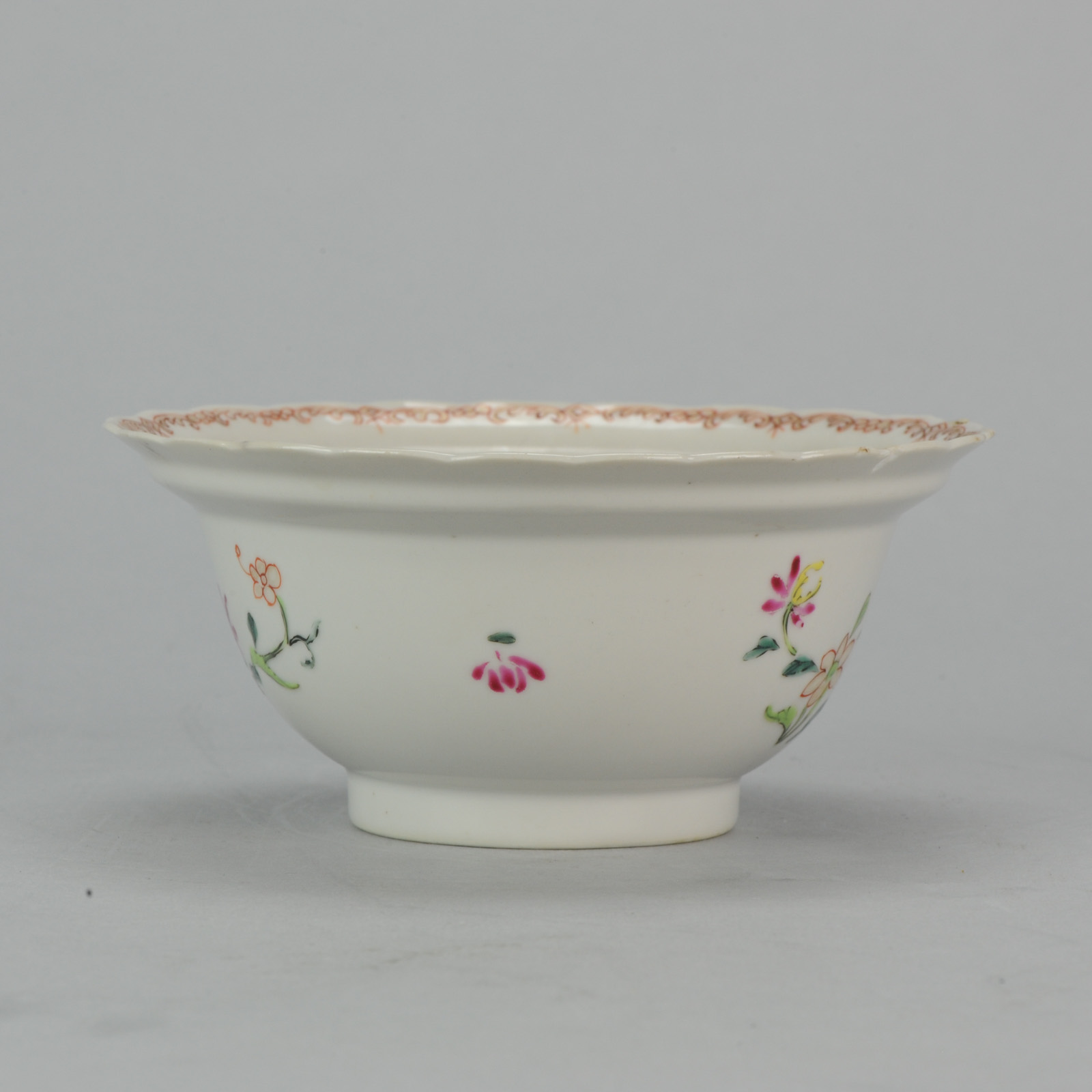 Antique Chinese Porcleain 18C Klapmuts Famille Rose Flowers Dish Rare