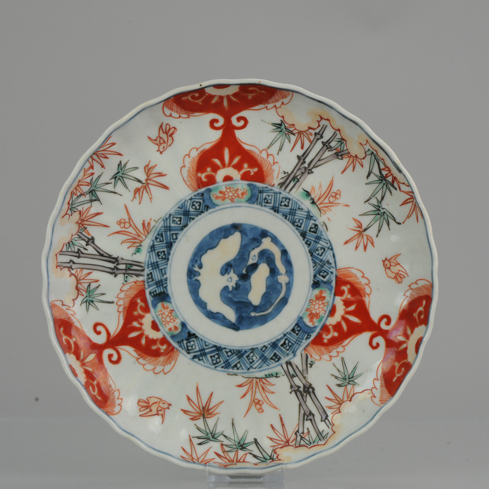 Antique Japanese Imari Charger with a floral scene Japan 19th c Porcelain Plate