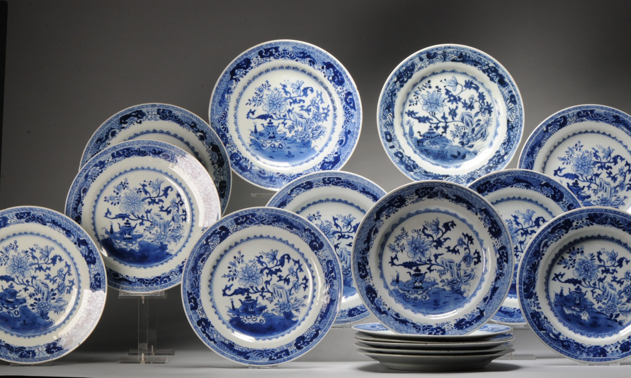 #16 Antique Chinese Porcelain 18th C Kangxi/Yongzheng Period Blue White Set Dinner Plates