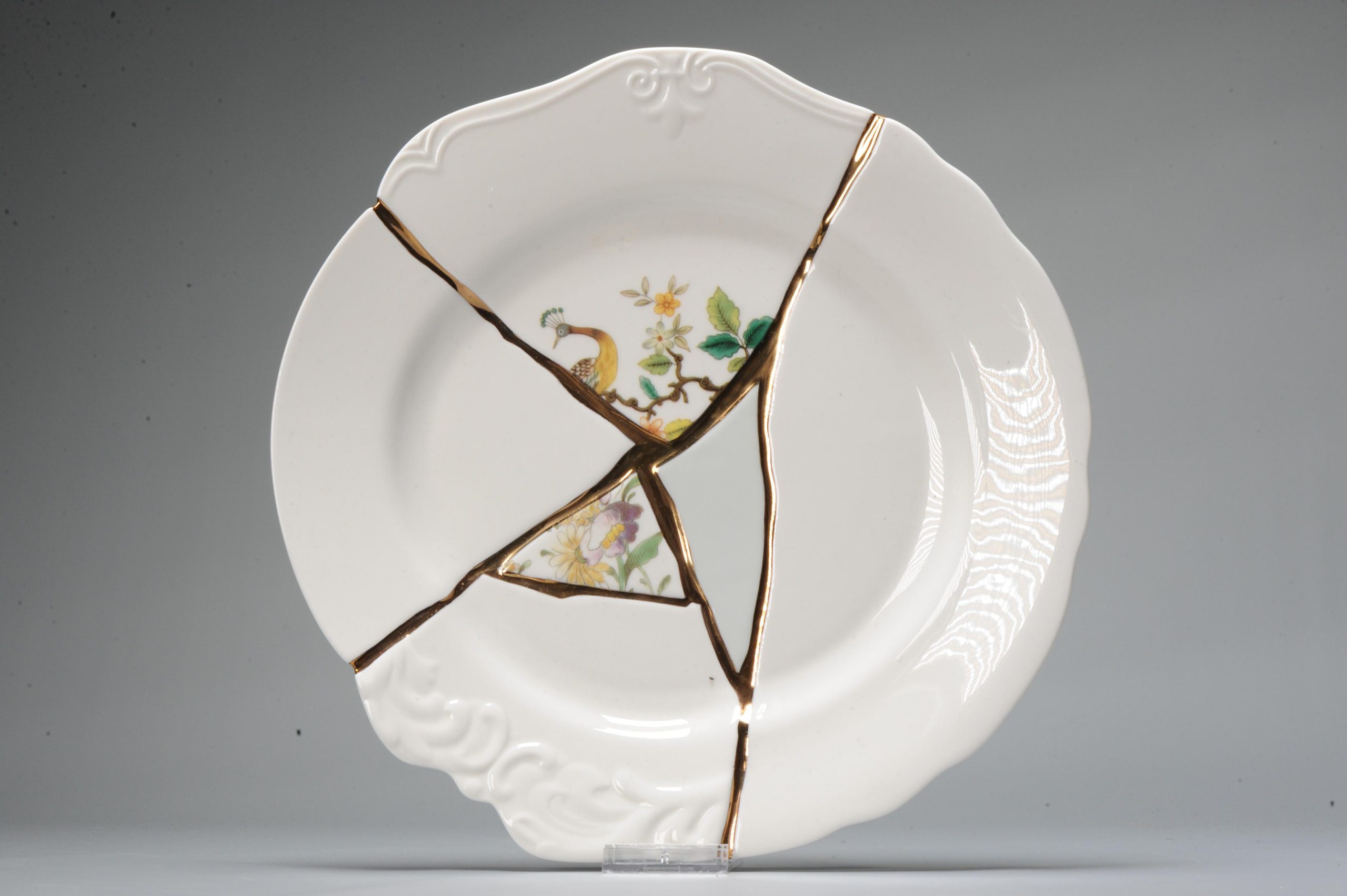Modern Italian Porcelain plate European Seletti Japanese Kintsugi repair