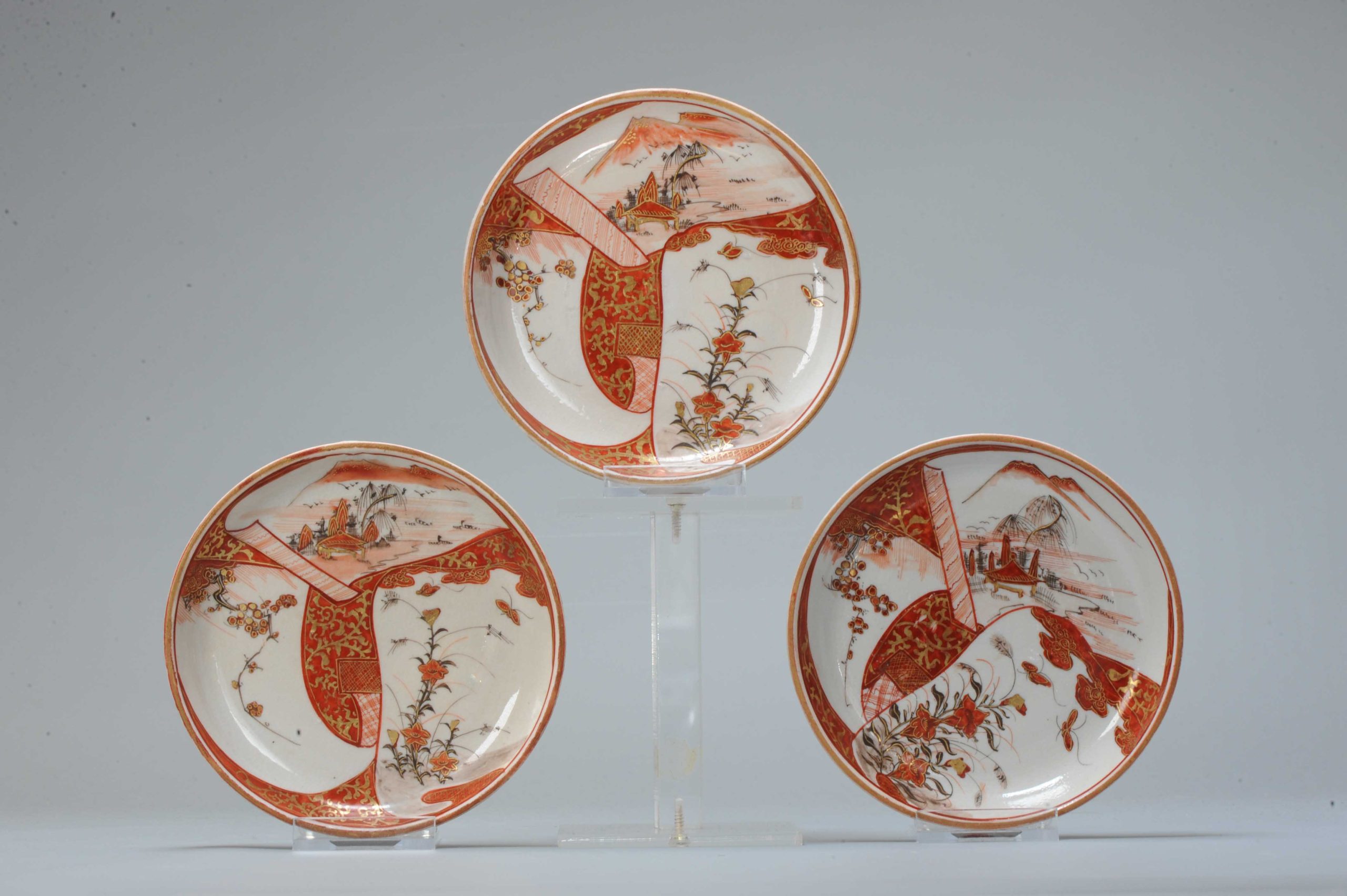 Antique Meiji period Japanese Porcelain Kaiseki Kutani Akae plate Japan 19th/20th century