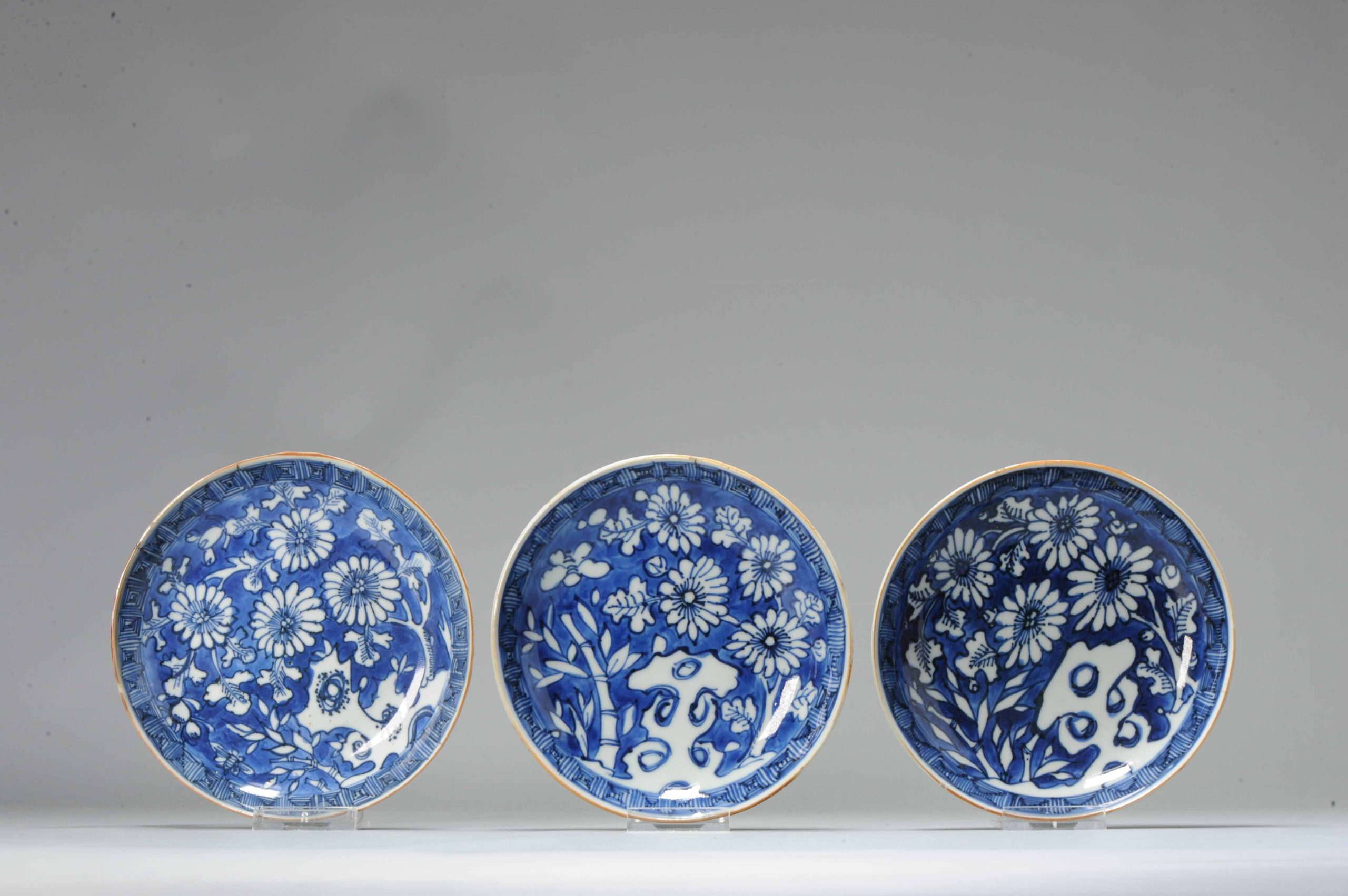 Kosometsuke Antique Chinese 17c Ming Dynasty Plates China Porcelain Blue and White