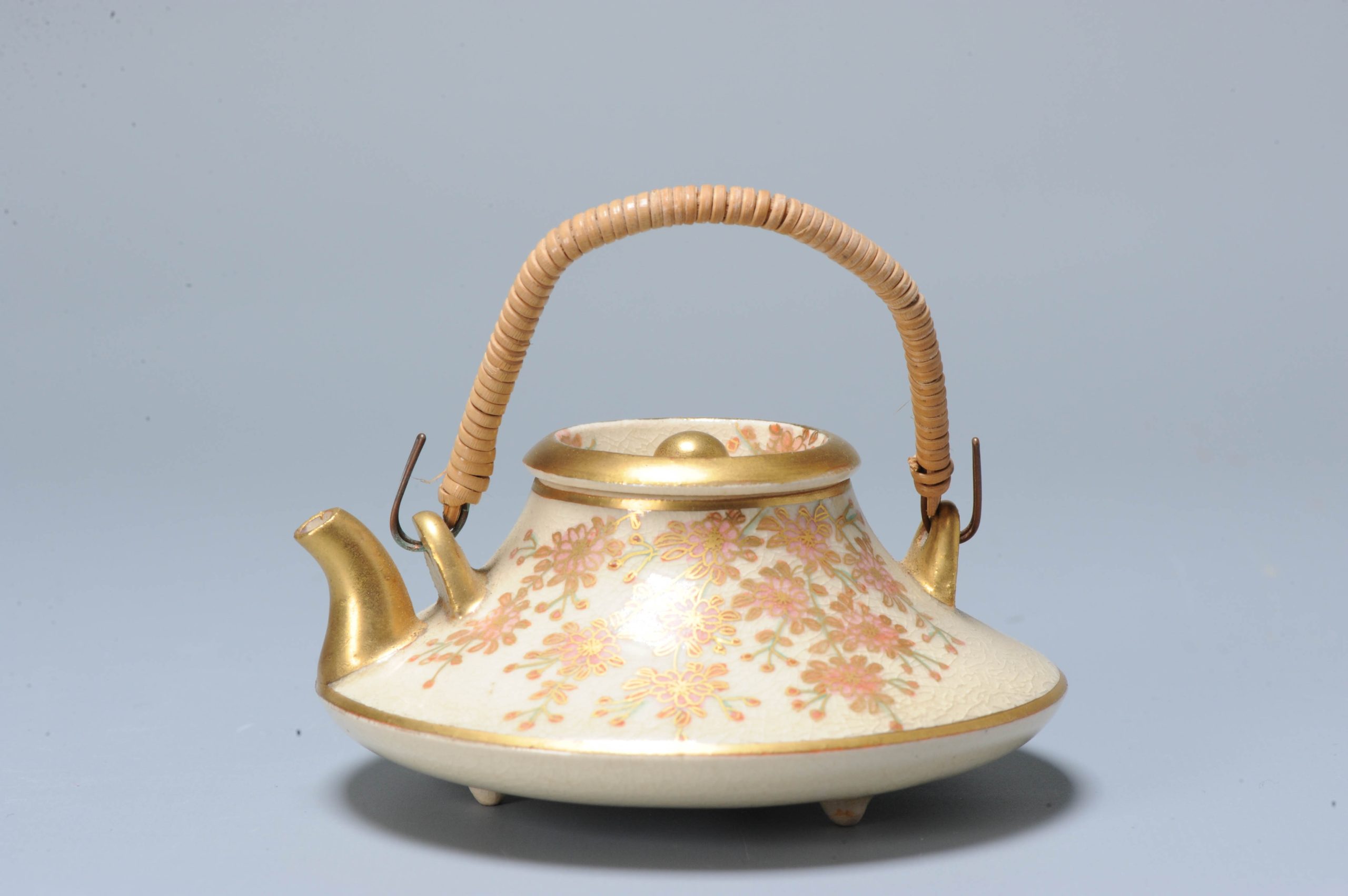 Antique Meiji period Japanese Satsuma Tea Pot floral Japan 19th c