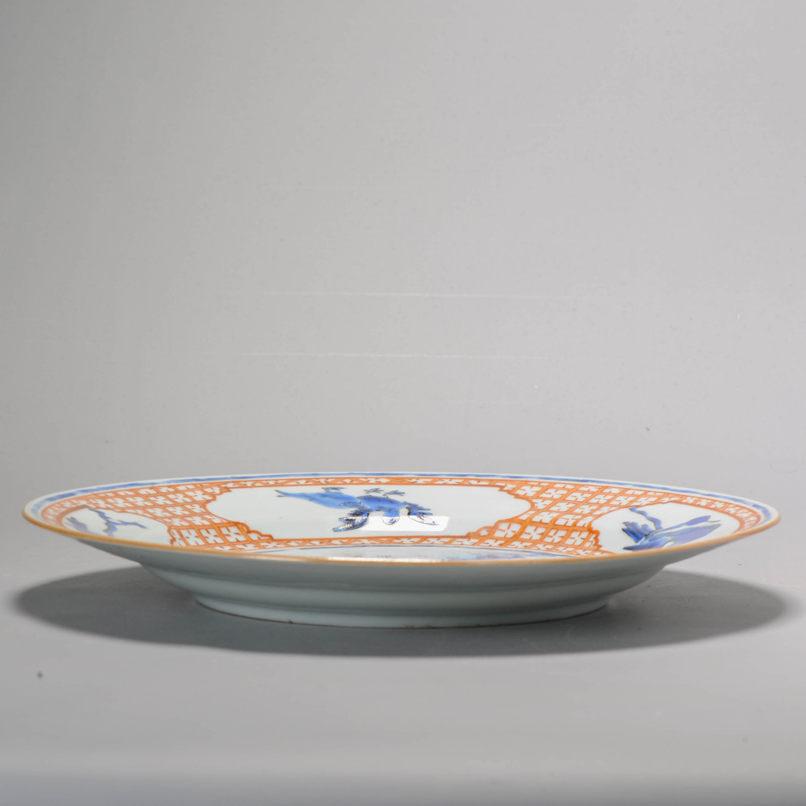26.5CM Antique Chinese Porcelain Export Dish “Leaping Pekinese” Qianlong Pronk