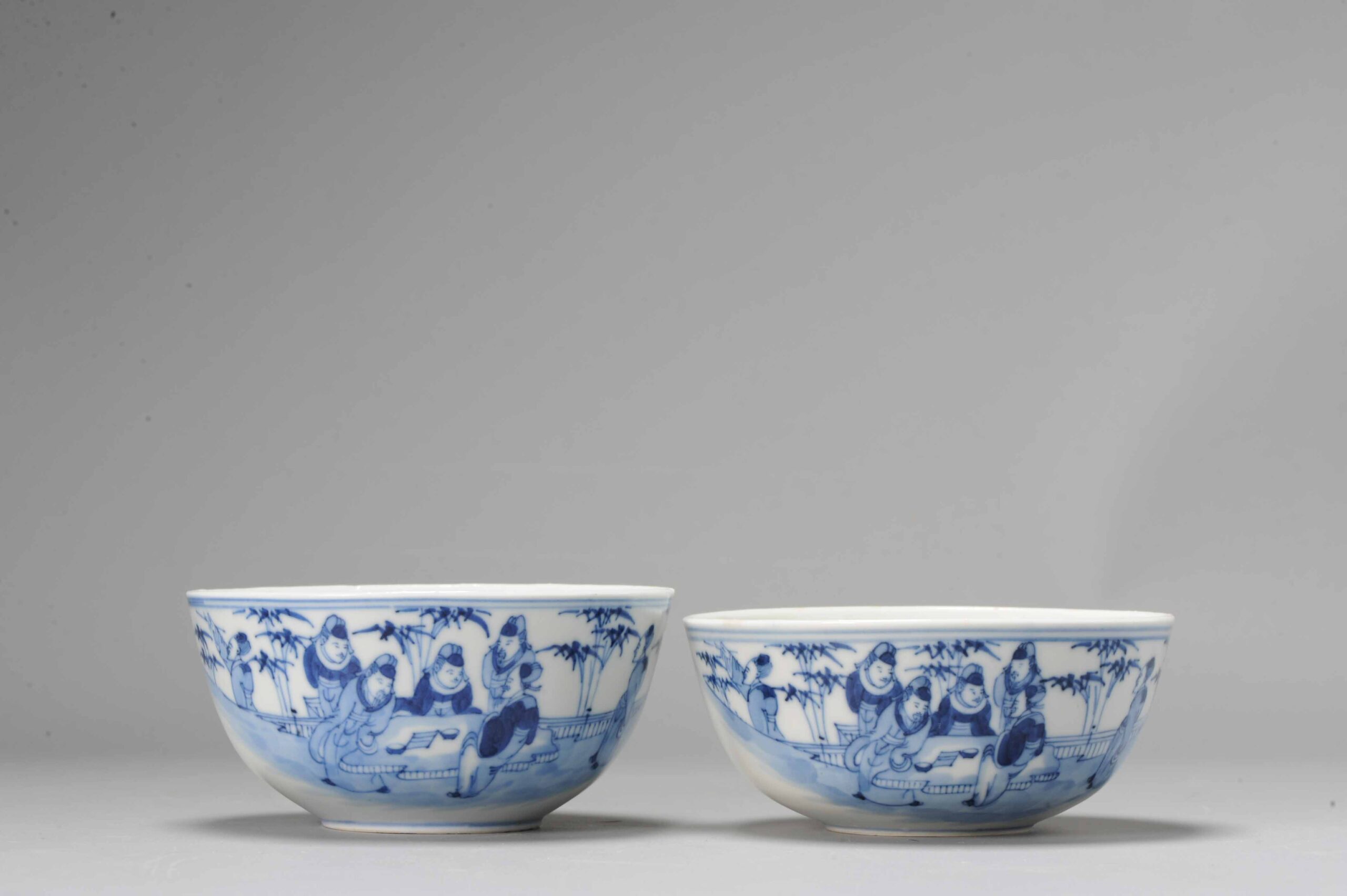 Pair Antique Chinese Porcelain 19C Bleu de Hue bowls Marked Base Figures