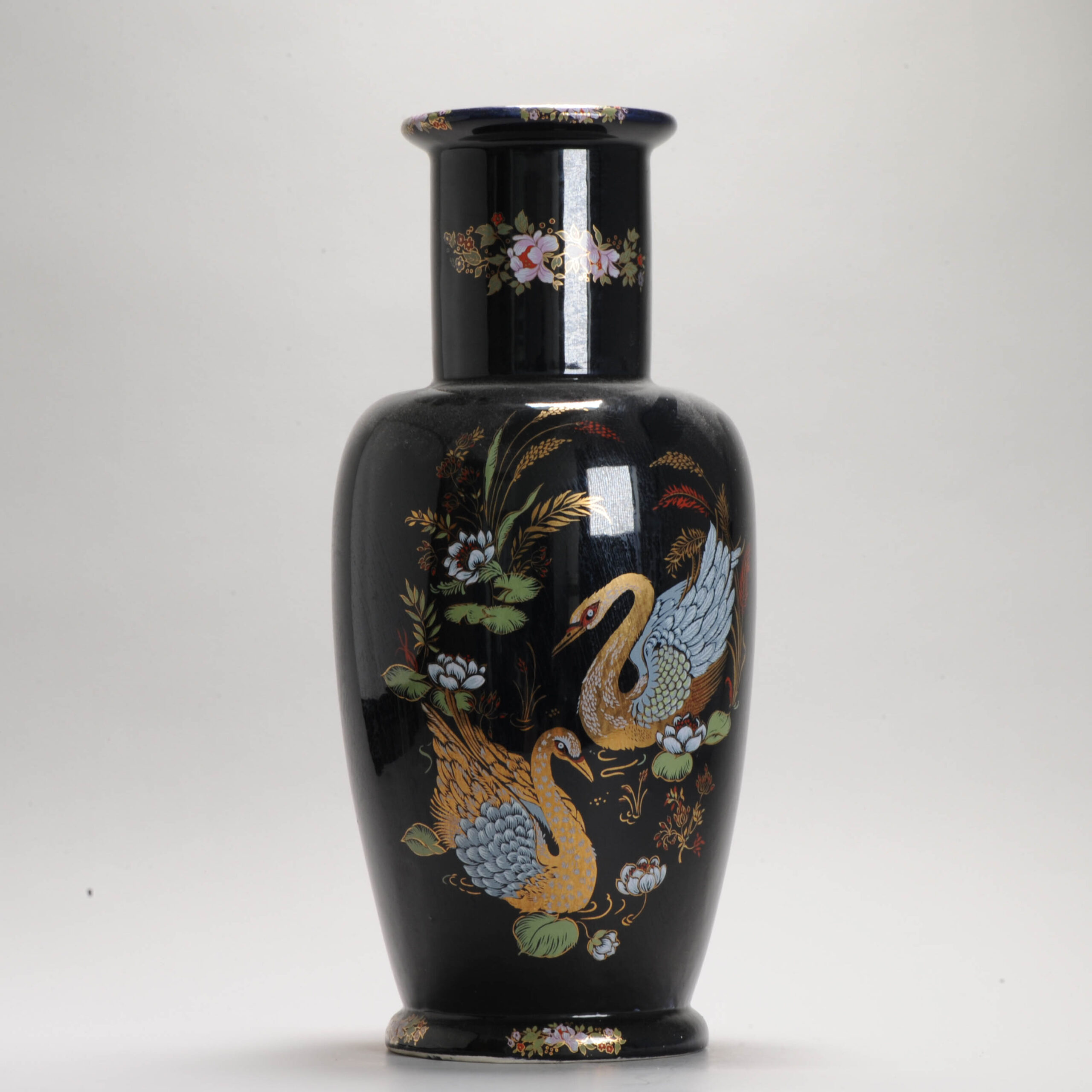 Black ground Chinese Porcelain Vase PROC PERIOD 20th c. Fencai